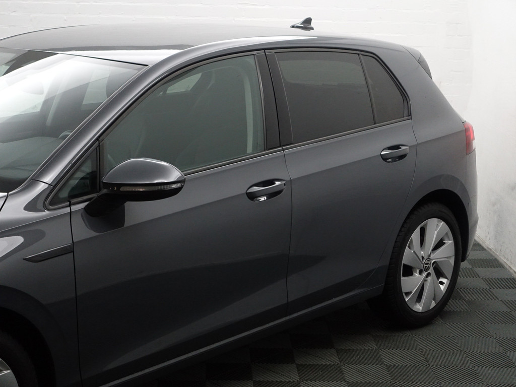 
								Volkswagen Golf 1.0 eTSI Highline Advance Aut- Stoelmassage, Memory, Sfeerverlichting, Park Pilot, Park Assist, Ada Cruise, Stuur/Stoelverwarming vol									