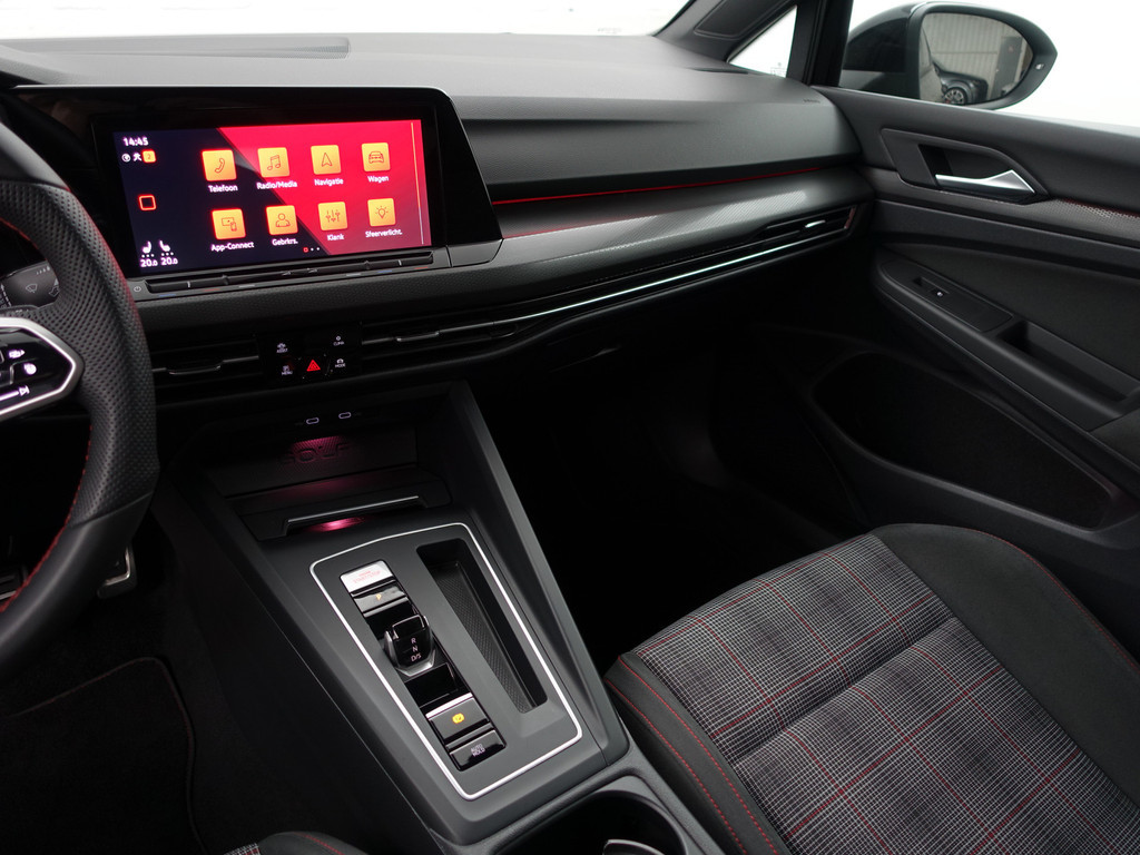 
								Volkswagen Golf 2.0 TSI GTI Performance Aut- Panodak, Sfeerverlichting, Carplay, Stuur/Stoelverwarming, Dynamic Select, Ada Cruise vol									