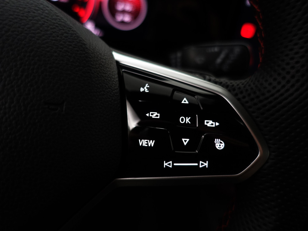 
								Volkswagen Golf 2.0 TSI GTI Performance Aut- Panodak, Sfeerverlichting, Carplay, Stuur/Stoelverwarming, Dynamic Select, Ada Cruise vol									