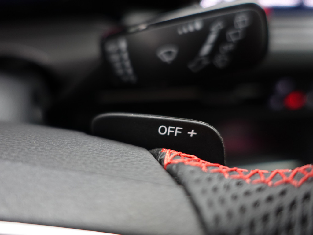 
								Volkswagen Golf 2.0 TSI GTI Performance Aut- Panodak, Sfeerverlichting, Carplay, Stuur/Stoelverwarming, Dynamic Select, Ada Cruise vol									