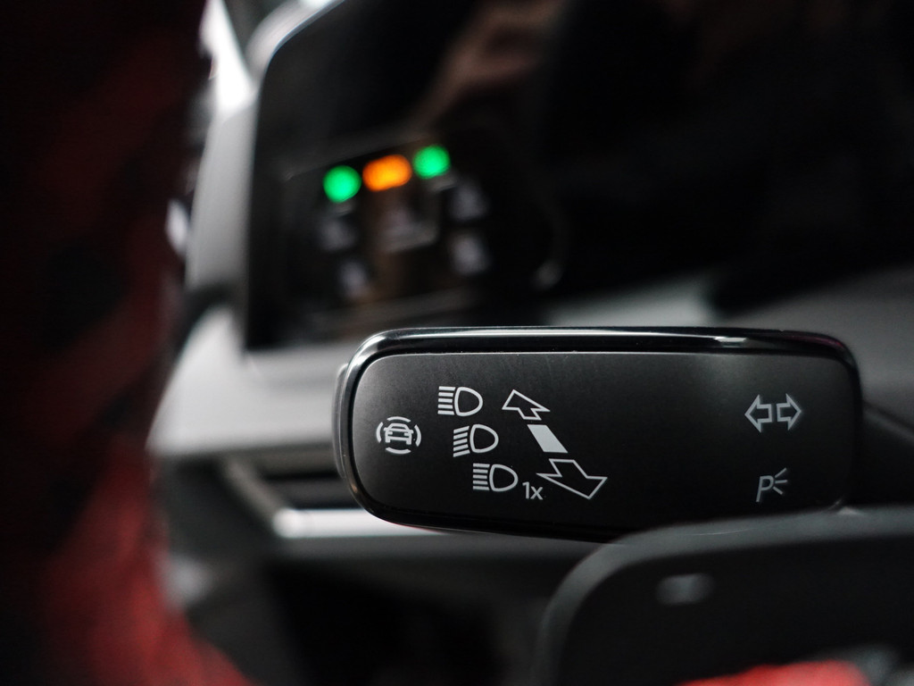 
								Volkswagen Golf 2.0 TSI GTI Performance Aut- Panodak, Sfeerverlichting, Carplay, Stuur/Stoelverwarming, Dynamic Select, Ada Cruise vol									