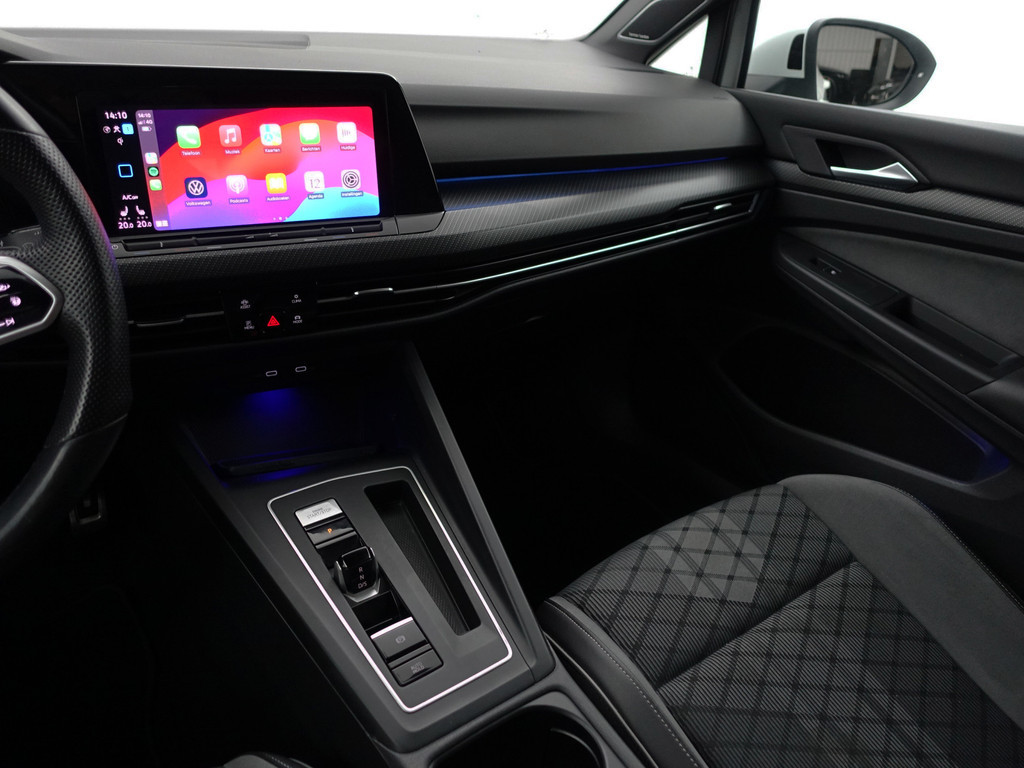 
Volkswagen Golf 1.5 eTSI R Line Aut- Panodak, Harman Kardon, Sfeerverlichting, CarPlay, Stuur/Stoelverwarming, Camera, Dynamic Select vol									