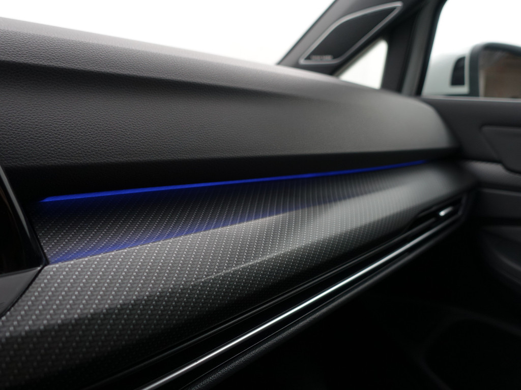 
Volkswagen Golf 1.5 eTSI R Line Aut- Panodak, Harman Kardon, Sfeerverlichting, CarPlay, Stuur/Stoelverwarming, Camera, Dynamic Select vol									