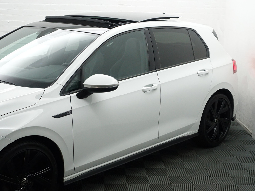 
Volkswagen Golf 1.5 eTSI R Line Aut- Panodak, Harman Kardon, Sfeerverlichting, CarPlay, Stuur/Stoelverwarming, Camera, Dynamic Select vol									