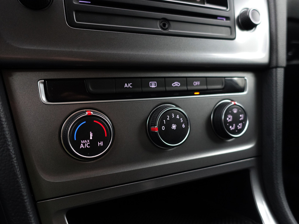 
Volkswagen Golf 1.2 TSI Comfortline- Volledig Dealer Onderhouden, Clima, Elek Pakket, Comfort Interieur vol									