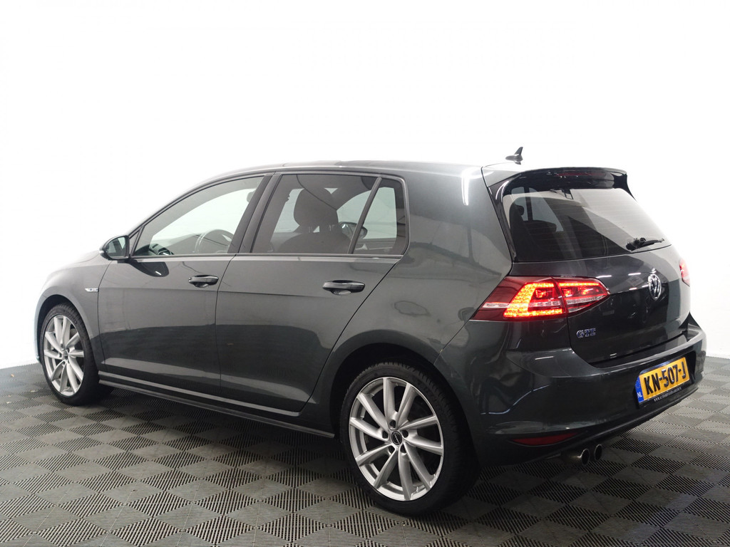 
Volkswagen Golf 1.4 TSI GTE Highline Aut- Ada Cruise, Xenon Led, Park Assist, Navi, Sport Interieur vol									