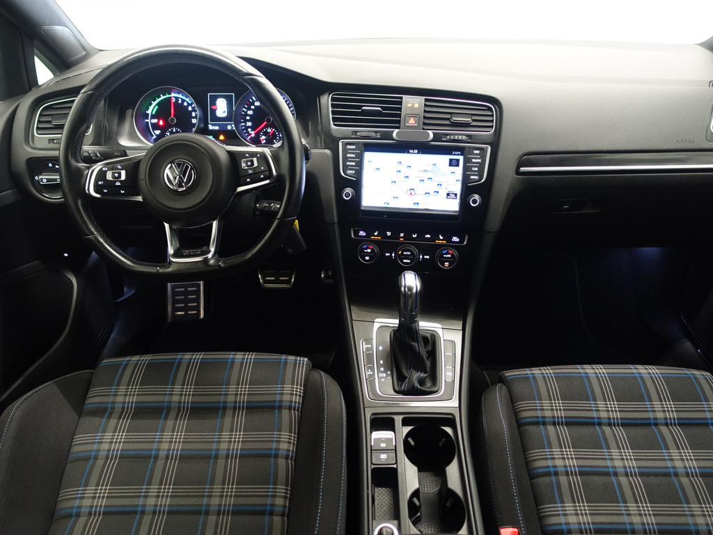 
Volkswagen Golf 1.4 TSI GTE Highline Aut- Ada Cruise, Xenon Led, Park Assist, Navi, Sport Interieur vol									