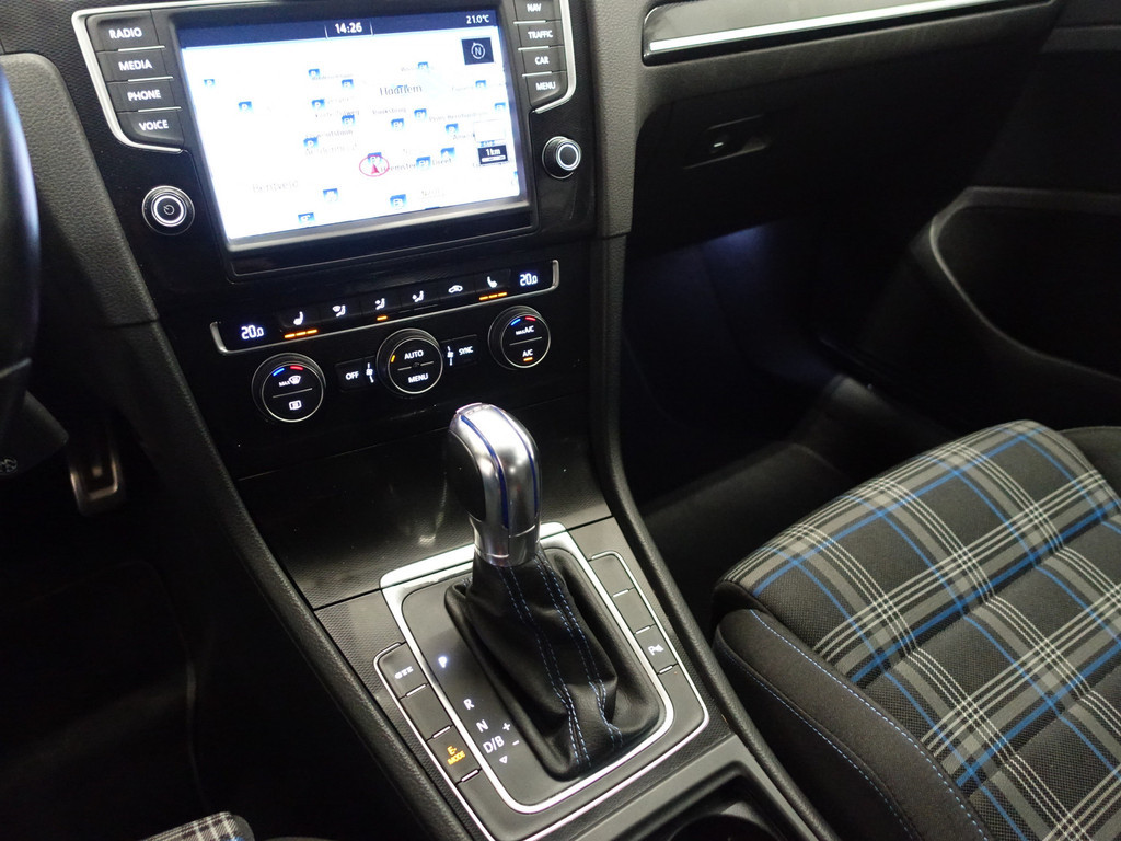 
Volkswagen Golf 1.4 TSI GTE Highline Aut- Ada Cruise, Xenon Led, Park Assist, Navi, Sport Interieur vol									