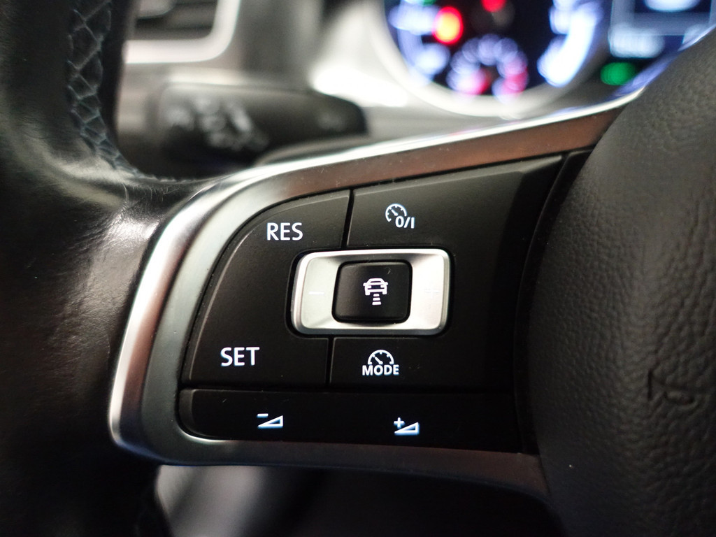 
Volkswagen Golf 1.4 TSI GTE Highline Aut- Ada Cruise, Xenon Led, Park Assist, Navi, Sport Interieur vol									