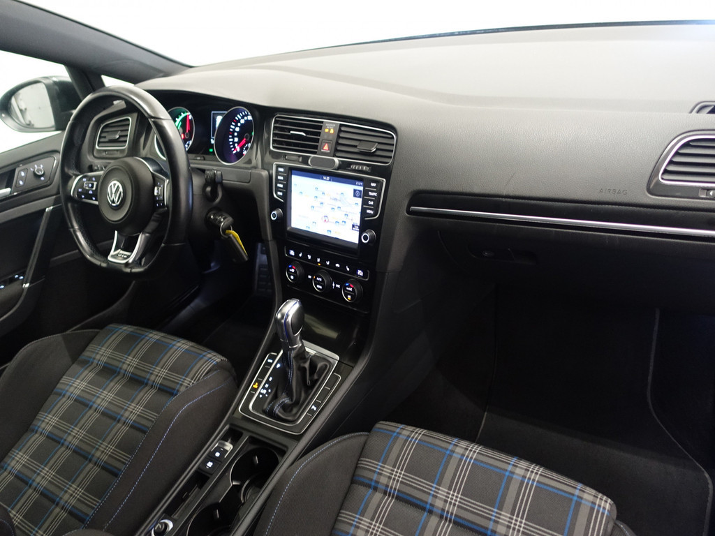 
Volkswagen Golf 1.4 TSI GTE Highline Aut- Ada Cruise, Xenon Led, Park Assist, Navi, Sport Interieur vol									