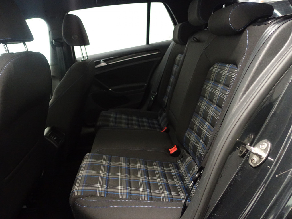 
Volkswagen Golf 1.4 TSI GTE Highline Aut- Ada Cruise, Xenon Led, Park Assist, Navi, Sport Interieur vol									