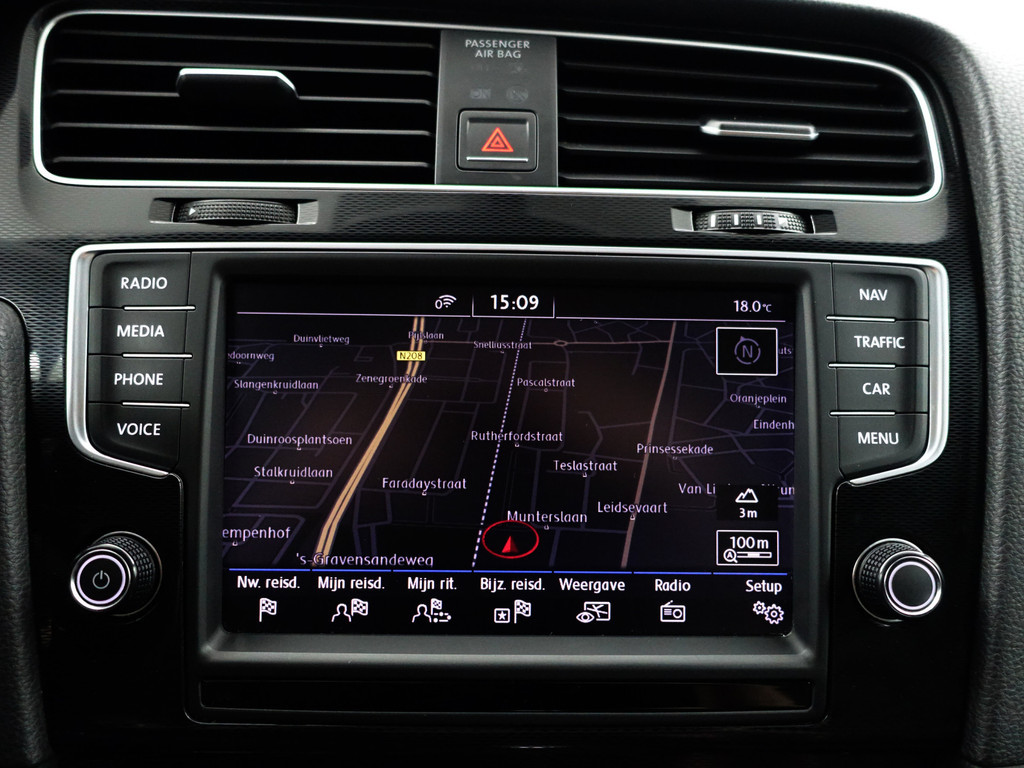 
								Volkswagen Golf 1.4 TSI GTE Performance Aut- Panodak, Carplay, Camera, Park Assist, Park Pilot, Ada Cruise, Leder Sport Interieur vol									