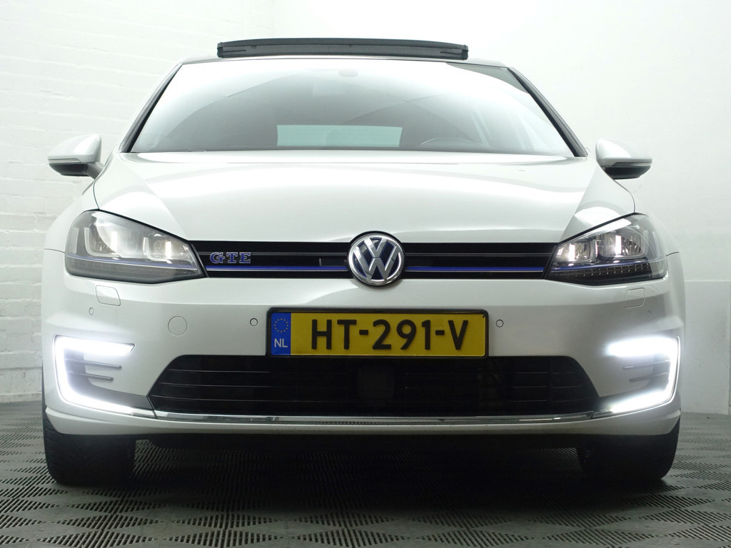 
								Volkswagen Golf 1.4 TSI GTE Performance Aut- Panodak, Carplay, Camera, Park Assist, Park Pilot, Ada Cruise, Leder Sport Interieur vol									