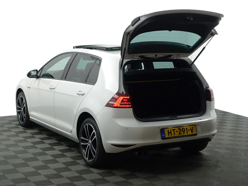
								Volkswagen Golf 1.4 TSI GTE Performance Aut- Panodak, Carplay, Camera, Park Assist, Park Pilot, Ada Cruise, Leder Sport Interieur vol									