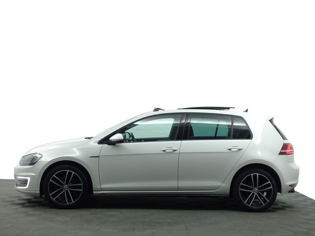 
								Volkswagen Golf 1.4 TSI GTE Performance Aut- Panodak, Carplay, Camera, Park Assist, Park Pilot, Ada Cruise, Leder Sport Interieur vol									