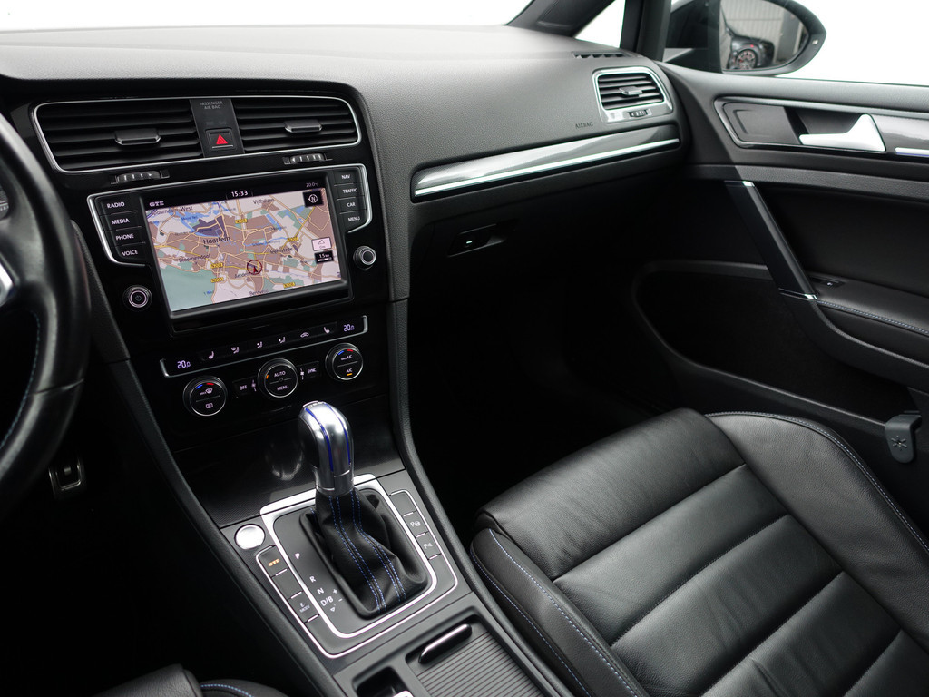 
Volkswagen Golf 1.4 TSI GTE Performance Aut- Panoramadak, CarPlay, Sport Leder, Keyless, Ada Cruise, Camera, Xenon Led, Park Assist vol									