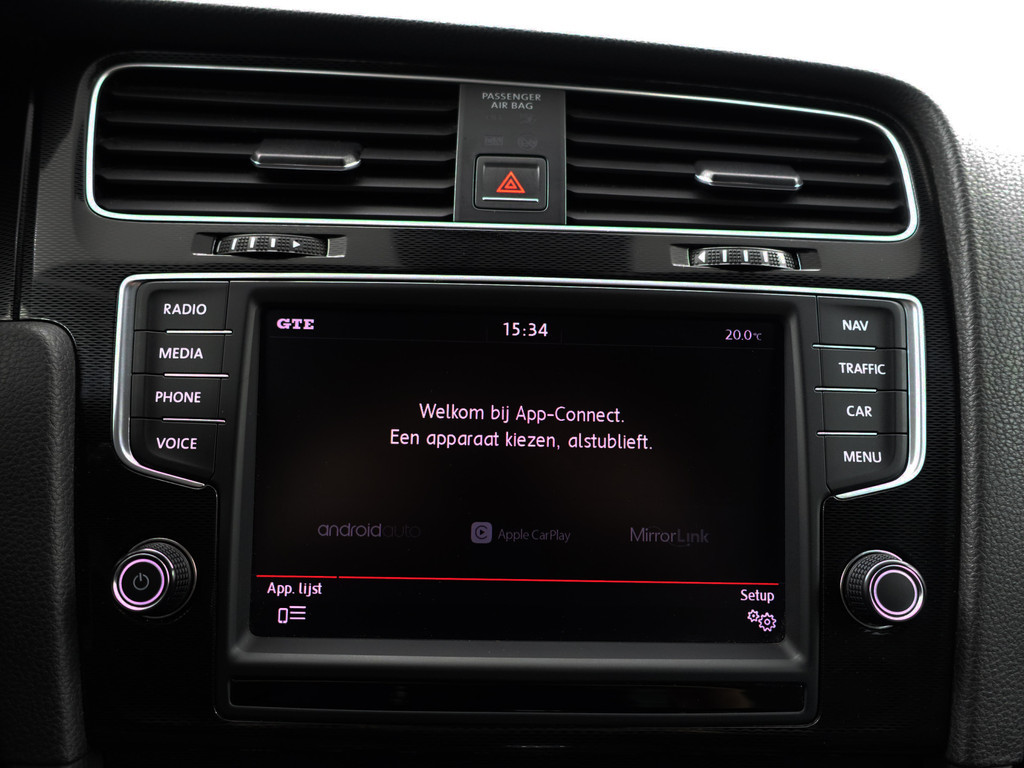 
Volkswagen Golf 1.4 TSI GTE Performance Aut- Panoramadak, CarPlay, Sport Leder, Keyless, Ada Cruise, Camera, Xenon Led, Park Assist vol									