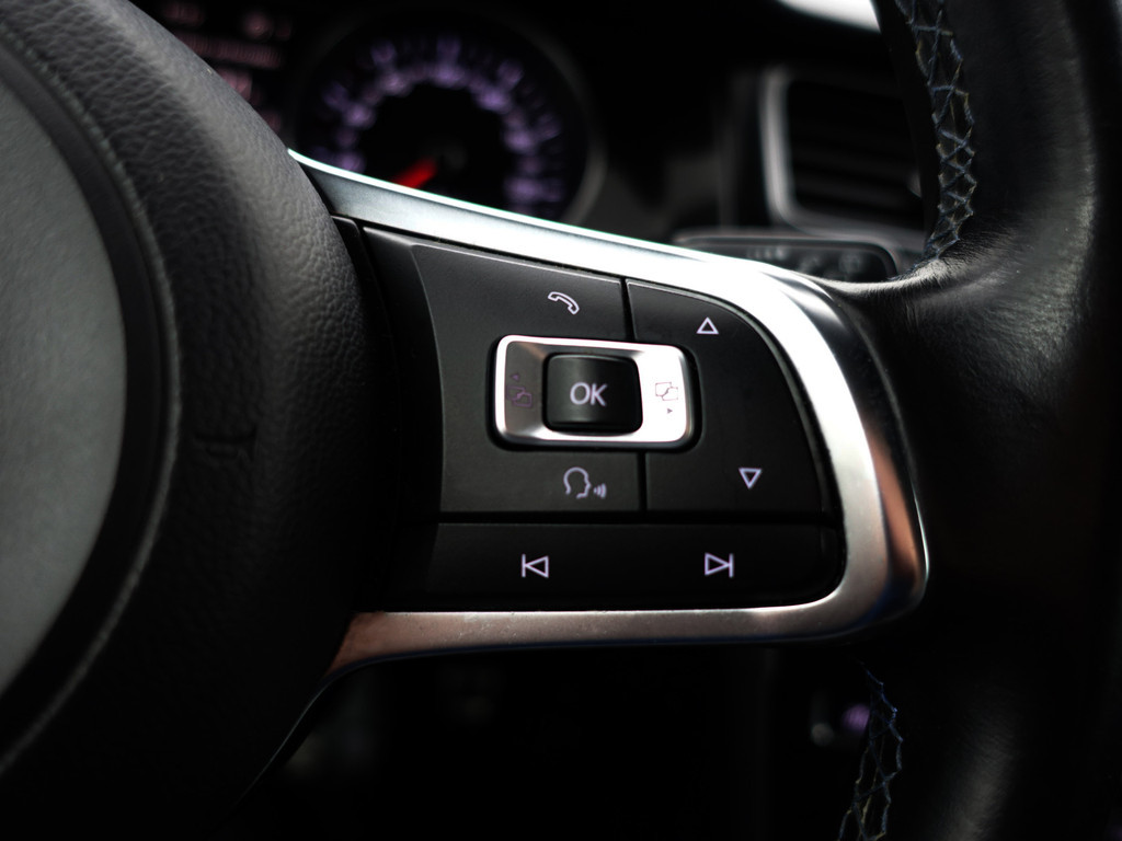 
Volkswagen Golf 1.4 TSI GTE Performance Aut- Panoramadak, CarPlay, Sport Leder, Keyless, Ada Cruise, Camera, Xenon Led, Park Assist vol									