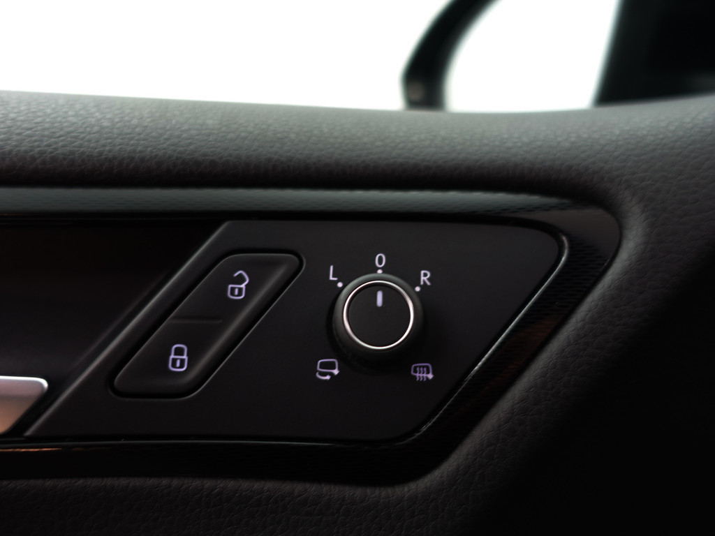 
Volkswagen Golf 1.4 TSI GTE Performance Aut- Panoramadak, CarPlay, Sport Leder, Keyless, Ada Cruise, Camera, Xenon Led, Park Assist vol									