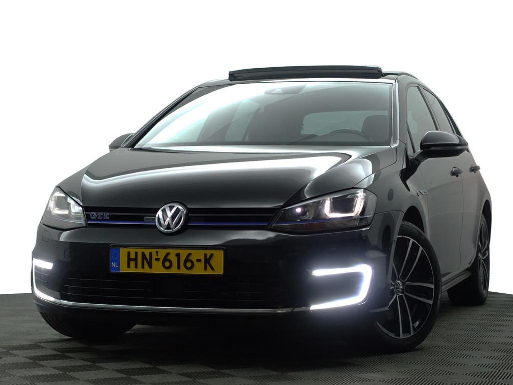 
Volkswagen Golf 1.4 TSI GTE Performance Aut- Panoramadak, CarPlay, Sport Leder, Keyless, Ada Cruise, Camera, Xenon Led, Park Assist vol									