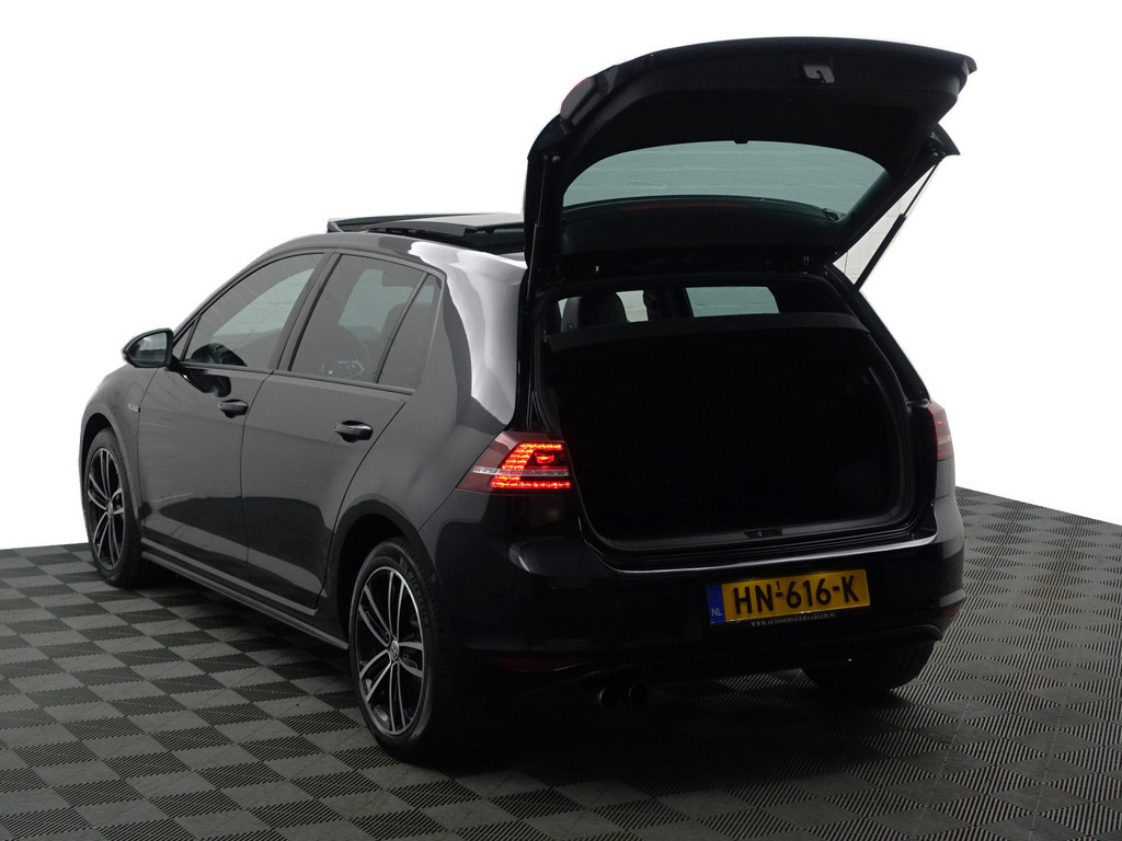 
Volkswagen Golf 1.4 TSI GTE Performance Aut- Panoramadak, CarPlay, Sport Leder, Keyless, Ada Cruise, Camera, Xenon Led, Park Assist vol									