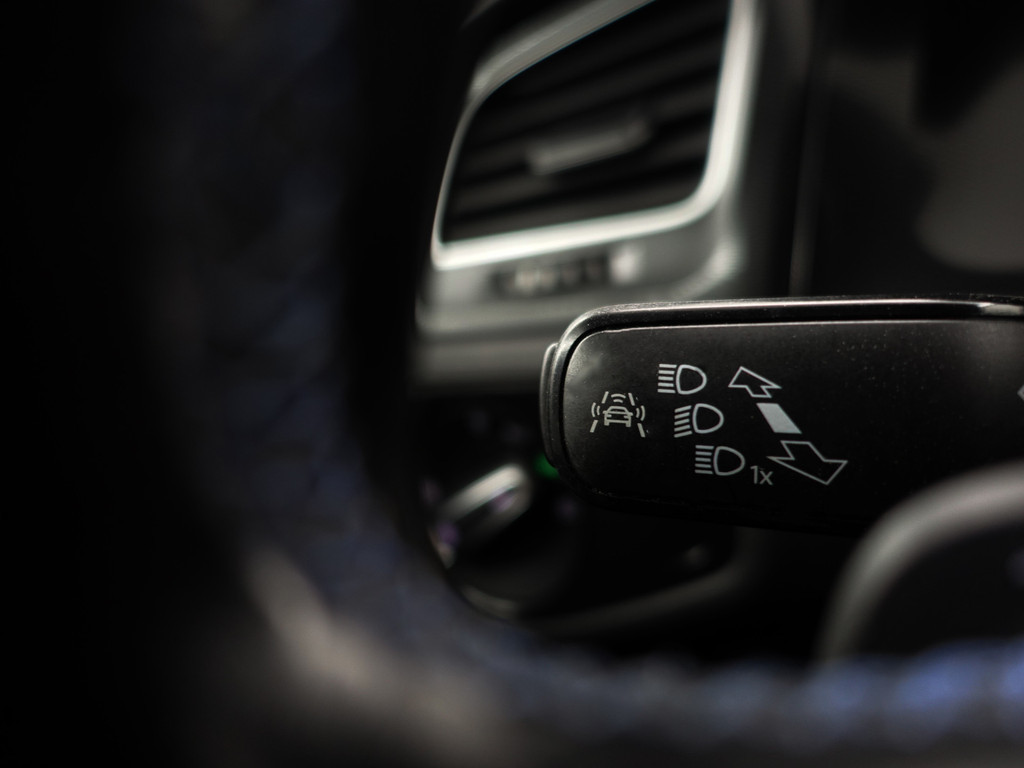 
								Volkswagen Golf 1.4 TSI GTE Highline Aut- Park Assist, Ada Cruise, Xenon Led, Stoelverwarming, Clima vol									