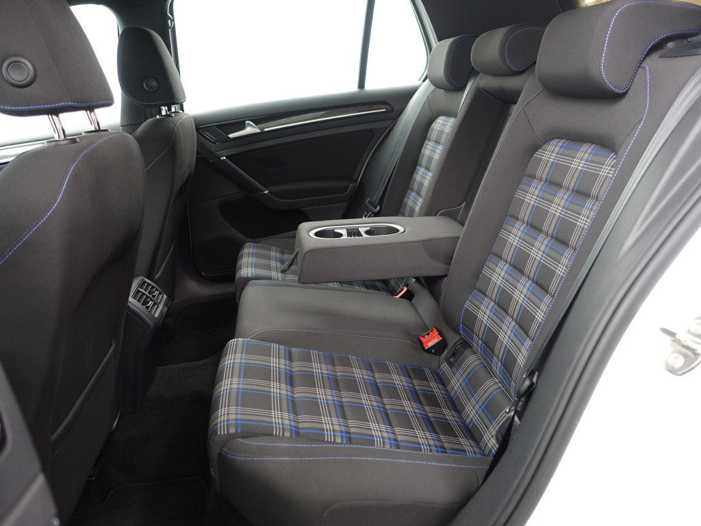 
								Volkswagen Golf 1.4 TSI GTE Highline Aut- Park Assist, Ada Cruise, Xenon Led, Stoelverwarming, Clima vol									