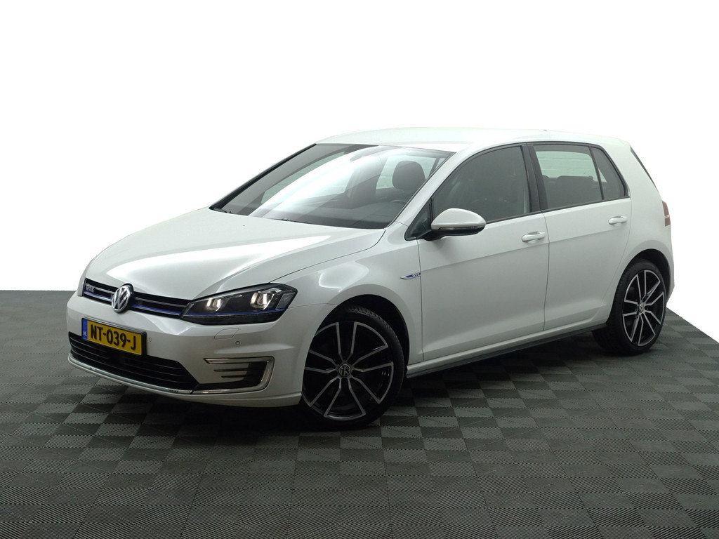 
								Volkswagen Golf 1.4 TSI GTE Highline Aut- Park Assist, Ada Cruise, Xenon Led, Stoelverwarming, Clima vol									