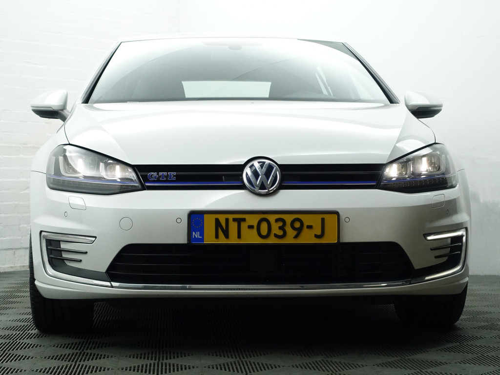 
								Volkswagen Golf 1.4 TSI GTE Highline Aut- Park Assist, Ada Cruise, Xenon Led, Stoelverwarming, Clima vol									