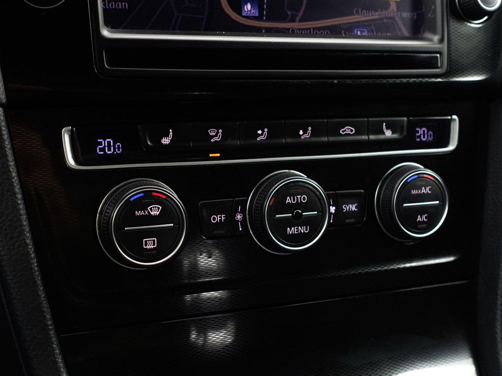 
								Volkswagen Golf 1.4 TSI GTE Highline Aut- Panodak, Xenon Led, Park Assist, Camera, Navi, Clima vol									