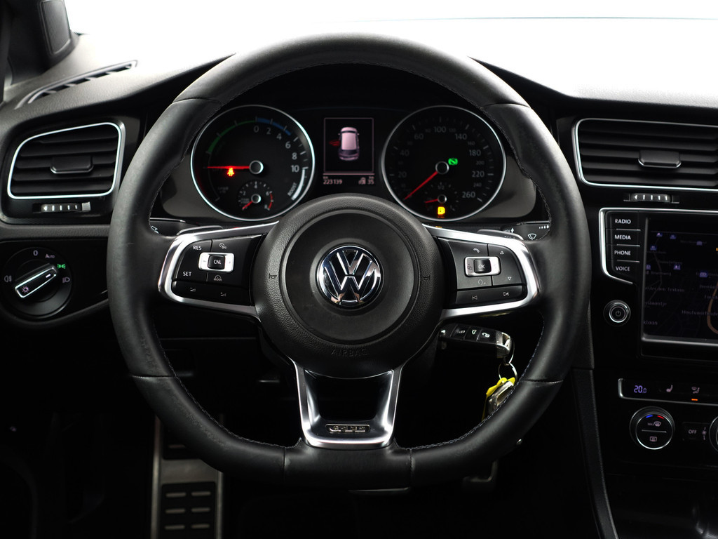 
								Volkswagen Golf 1.4 TSI GTE Highline Aut- Panodak, Xenon Led, Park Assist, Camera, Navi, Clima vol									