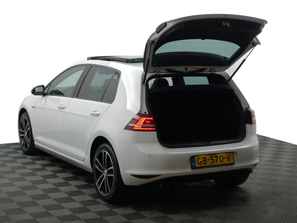 
								Volkswagen Golf 1.4 TSI GTE Highline Aut- Panodak, Xenon Led, Park Assist, Camera, Navi, Clima vol									