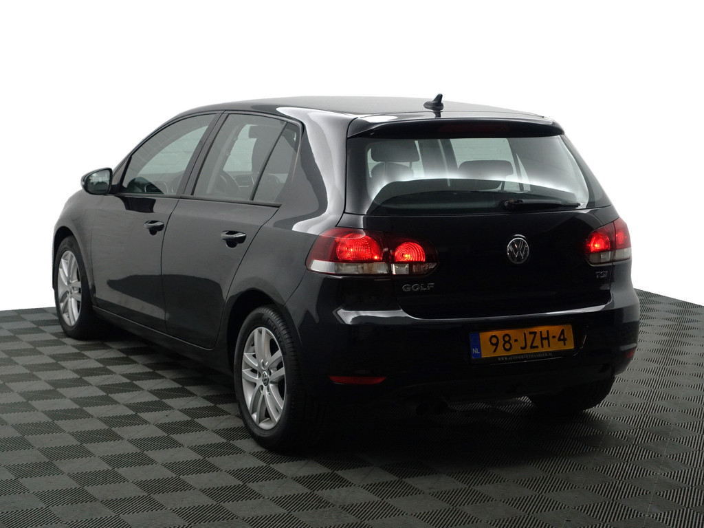 
Volkswagen Golf 1.4 TSI Highline Aut- Sport Interieur, Navi, Clima, Cruise, Bluetooth Audio vol									