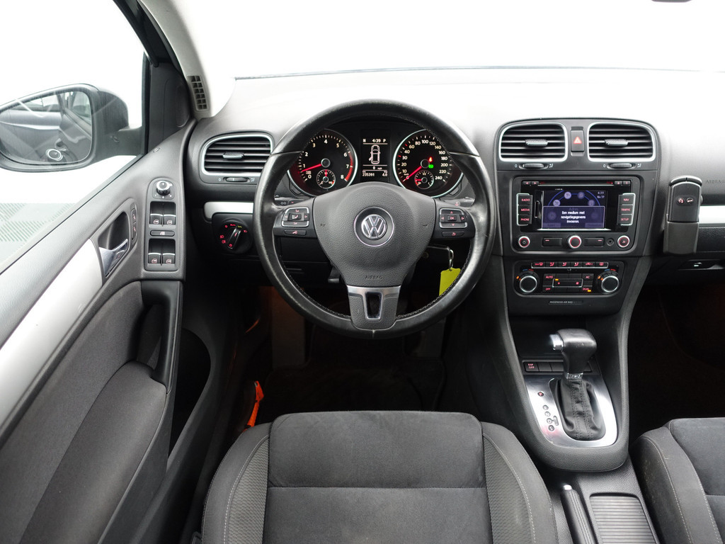 
Volkswagen Golf 1.4 TSI Highline Aut- Sport Interieur, Navi, Clima, Cruise, Bluetooth Audio vol									