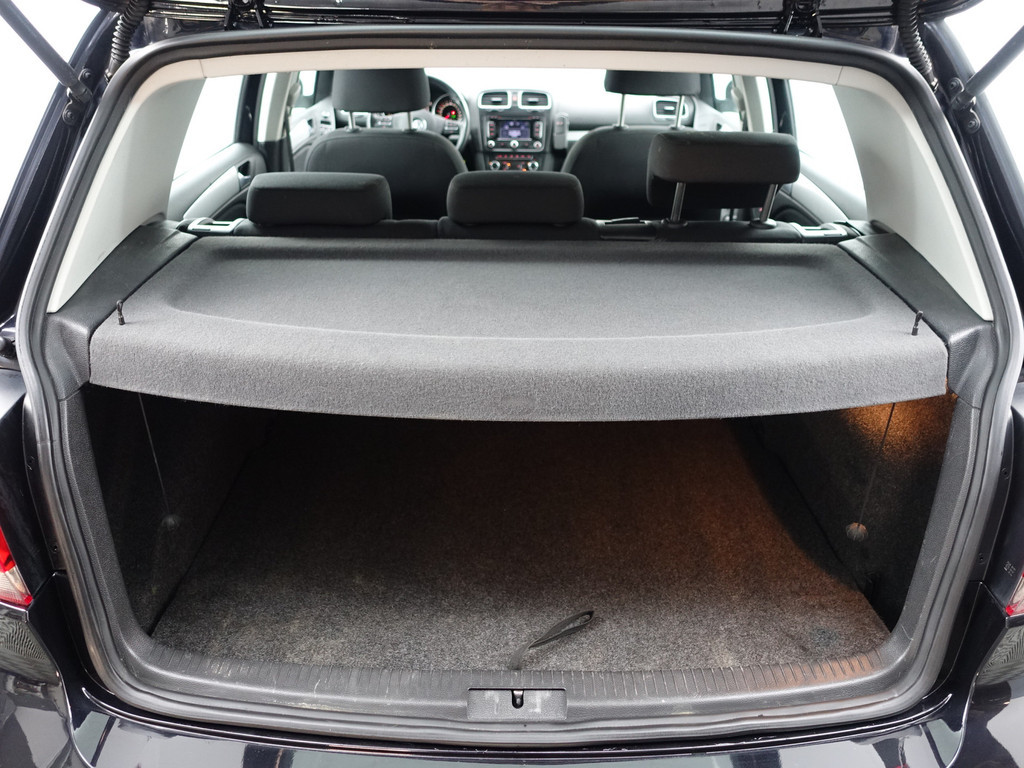 
Volkswagen Golf 1.4 TSI Highline Aut- Sport Interieur, Navi, Clima, Cruise, Bluetooth Audio vol									