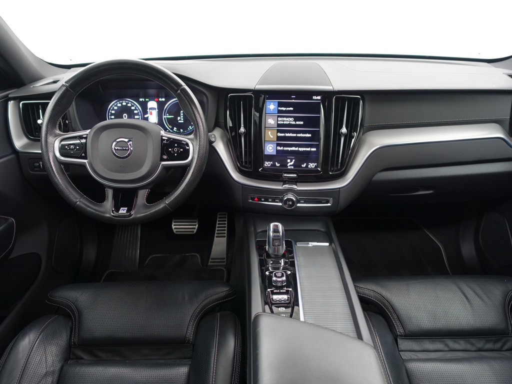 
Volvo XC60 2.0 T8 Twin Engine AWD R-Design Aut- Stoelkoeling, Stuur/Stoelverwarming, Panodak, Memory, Blis, Camera vol									
