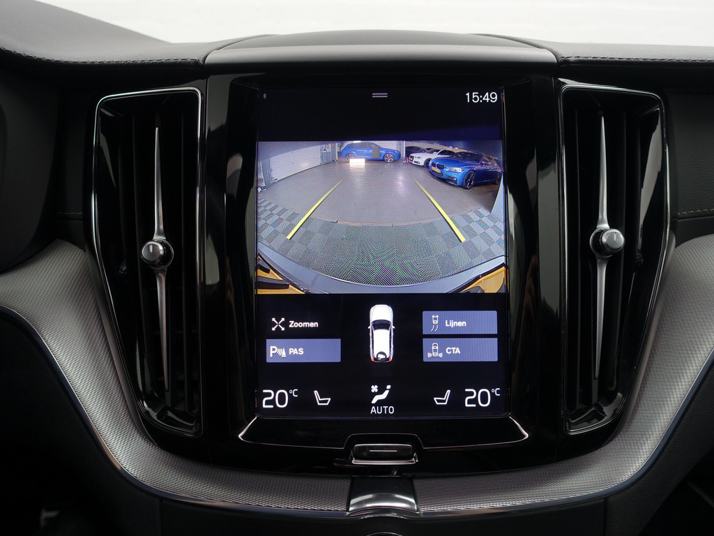 
Volvo XC60 2.0 T8 Twin Engine AWD R-Design Aut- Stoelkoeling, Stuur/Stoelverwarming, Panodak, Memory, Blis, Camera vol									