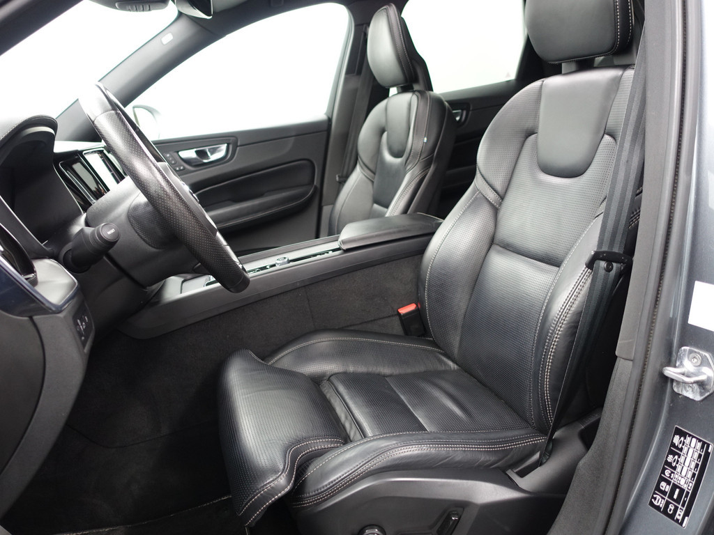 
Volvo XC60 2.0 T8 Twin Engine AWD R-Design Aut- Stoelkoeling, Stuur/Stoelverwarming, Panodak, Memory, Blis, Camera vol									