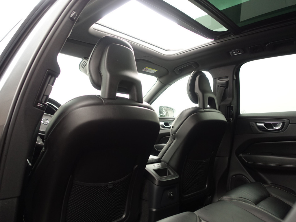 
Volvo XC60 2.0 T8 Twin Engine AWD R-Design Aut- Stoelkoeling, Stuur/Stoelverwarming, Panodak, Memory, Blis, Camera vol									