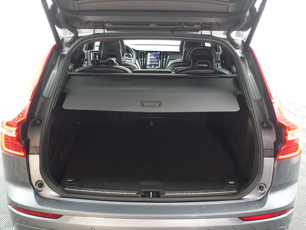 
Volvo XC60 2.0 T8 Twin Engine AWD R-Design Aut- Stoelkoeling, Stuur/Stoelverwarming, Panodak, Memory, Blis, Camera vol									