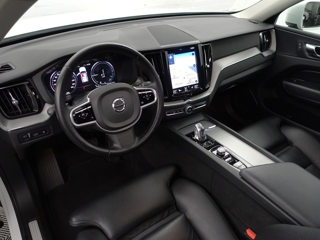 
Volvo XC60 2.0 T8 Twin Engine AWD Inscription Blackpack Aut- Panoramadak, Memory, Xenon led, Blis, Dynamic Select, Elek Trekhaak, Lane Assist vol									