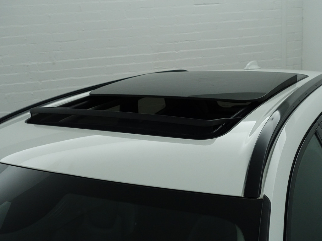 
Volvo XC60 2.0 T8 Twin Engine AWD Inscription Blackpack Aut- Panoramadak, Memory, Xenon led, Blis, Dynamic Select, Elek Trekhaak, Lane Assist vol									