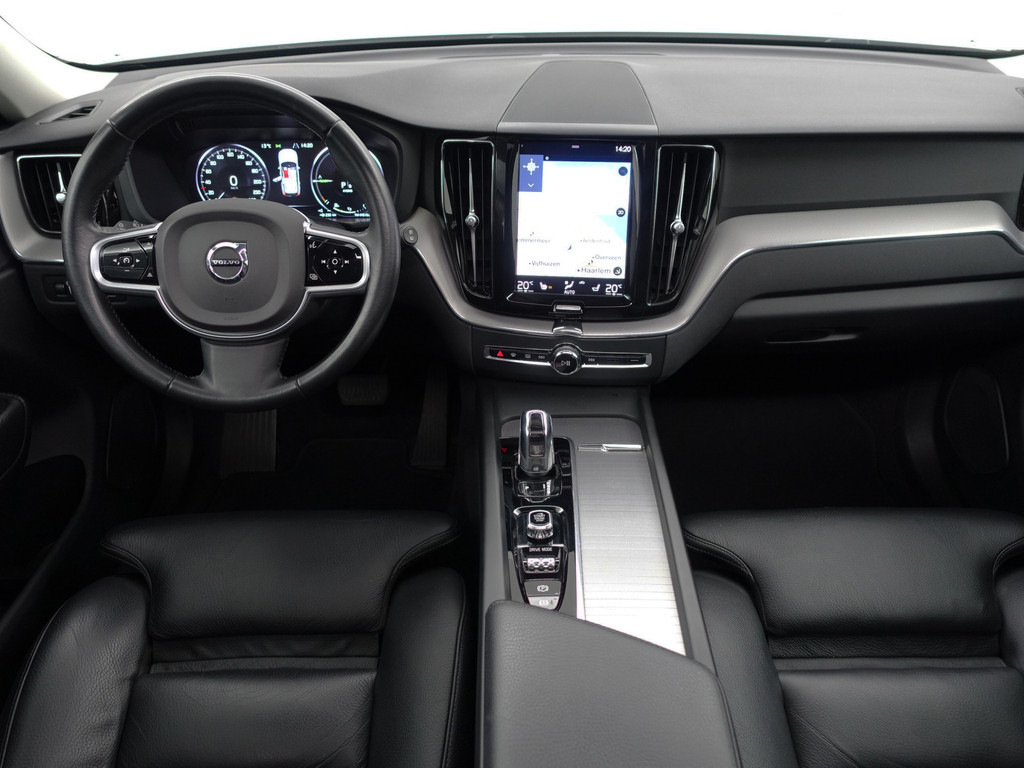 
Volvo XC60 2.0 T8 Twin Engine AWD Inscription Blackpack Aut- Panoramadak, Memory, Xenon led, Blis, Dynamic Select, Elek Trekhaak, Lane Assist vol									