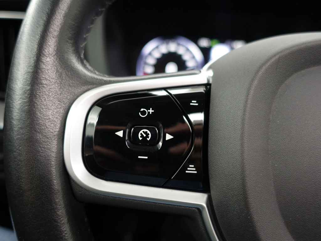 
Volvo XC60 2.0 T8 Twin Engine AWD Inscription Blackpack Aut- Panoramadak, Memory, Xenon led, Blis, Dynamic Select, Elek Trekhaak, Lane Assist vol									