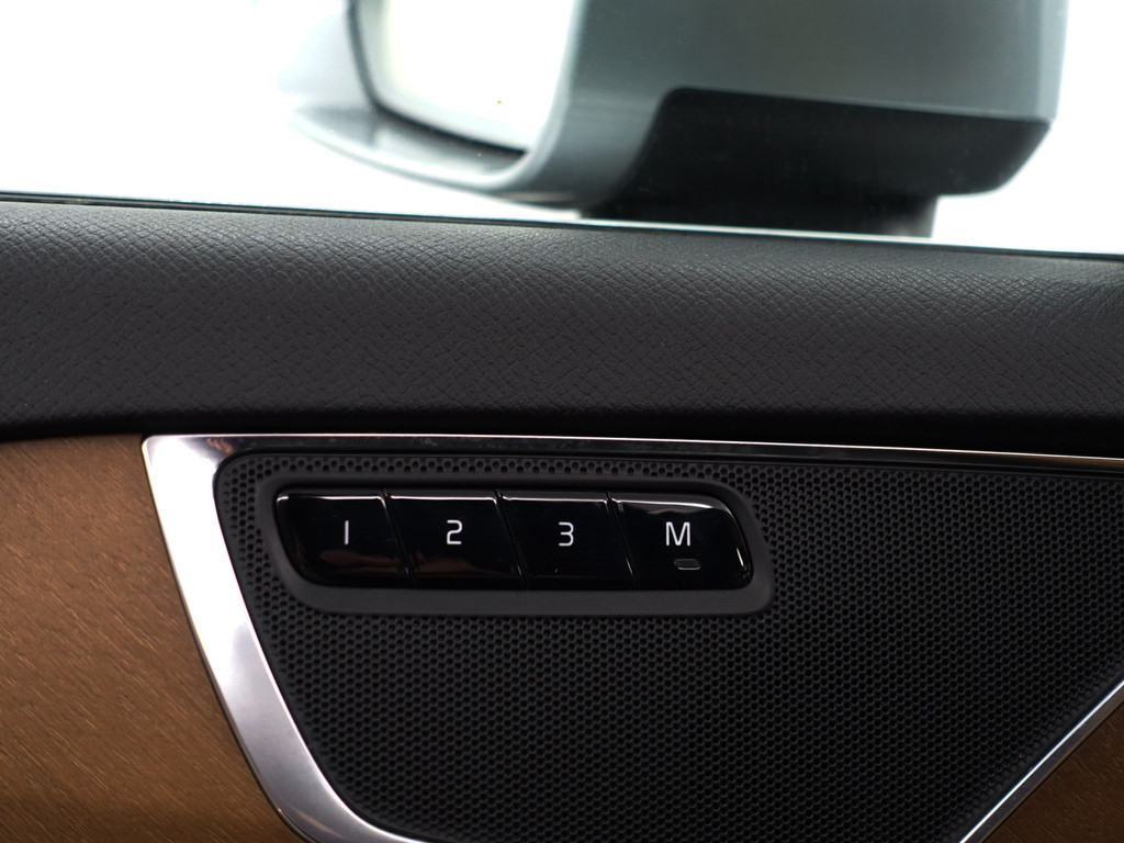 
Volvo XC90 2.0 T8 Twin Engine AWD Inscription Aut- 7 Pers, Panodak, Stoelventilatie, Stuur/Stoelverwarming, Park Assist, Park Pilot vol									