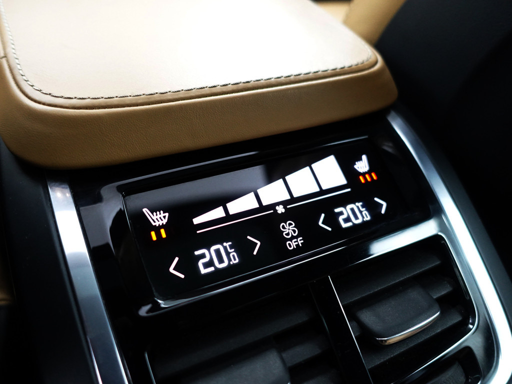 
Volvo XC90 2.0 T8 Twin Engine AWD Inscription Aut- 7 Pers, Panodak, Stoelventilatie, Stuur/Stoelverwarming, Park Assist, Park Pilot vol									