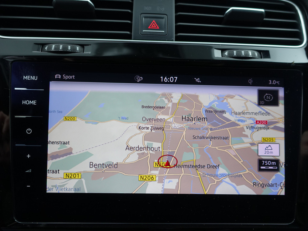 
								Volkswagen Golf 1.5 TSI R Line+ Panoramadak, Ada Cruise, Xenon Led, Keyless, Dynamic Select, Park Assist, Camera, Virtual Cockpit vol									