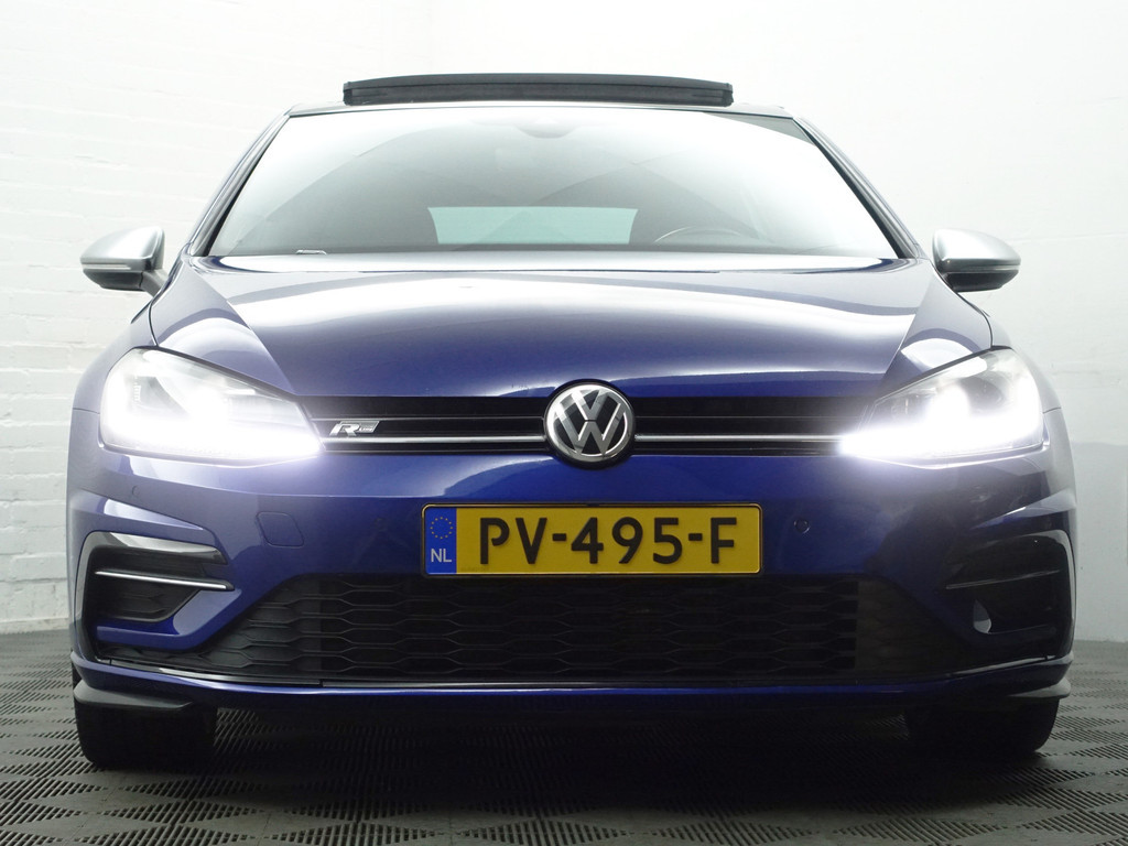 
								Volkswagen Golf 1.5 TSI R Line+ Panoramadak, Ada Cruise, Xenon Led, Keyless, Dynamic Select, Park Assist, Camera, Virtual Cockpit vol									