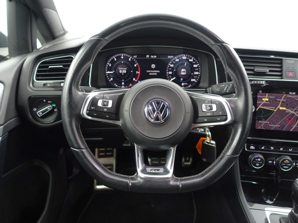 
								Volkswagen Golf 1.5 TSI R-line+ Aut- Virtual Cockpit, Carplay, Sport Interieur, Camera, Park Pilot vol									
