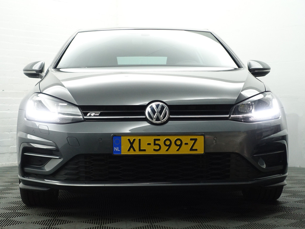 
								Volkswagen Golf 1.5 TSI R-line+ Aut- Virtual Cockpit, Carplay, Sport Interieur, Camera, Park Pilot vol									